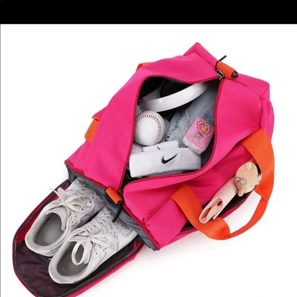 PINK VIctoria Secret duffle bag - Picture 2 of 2